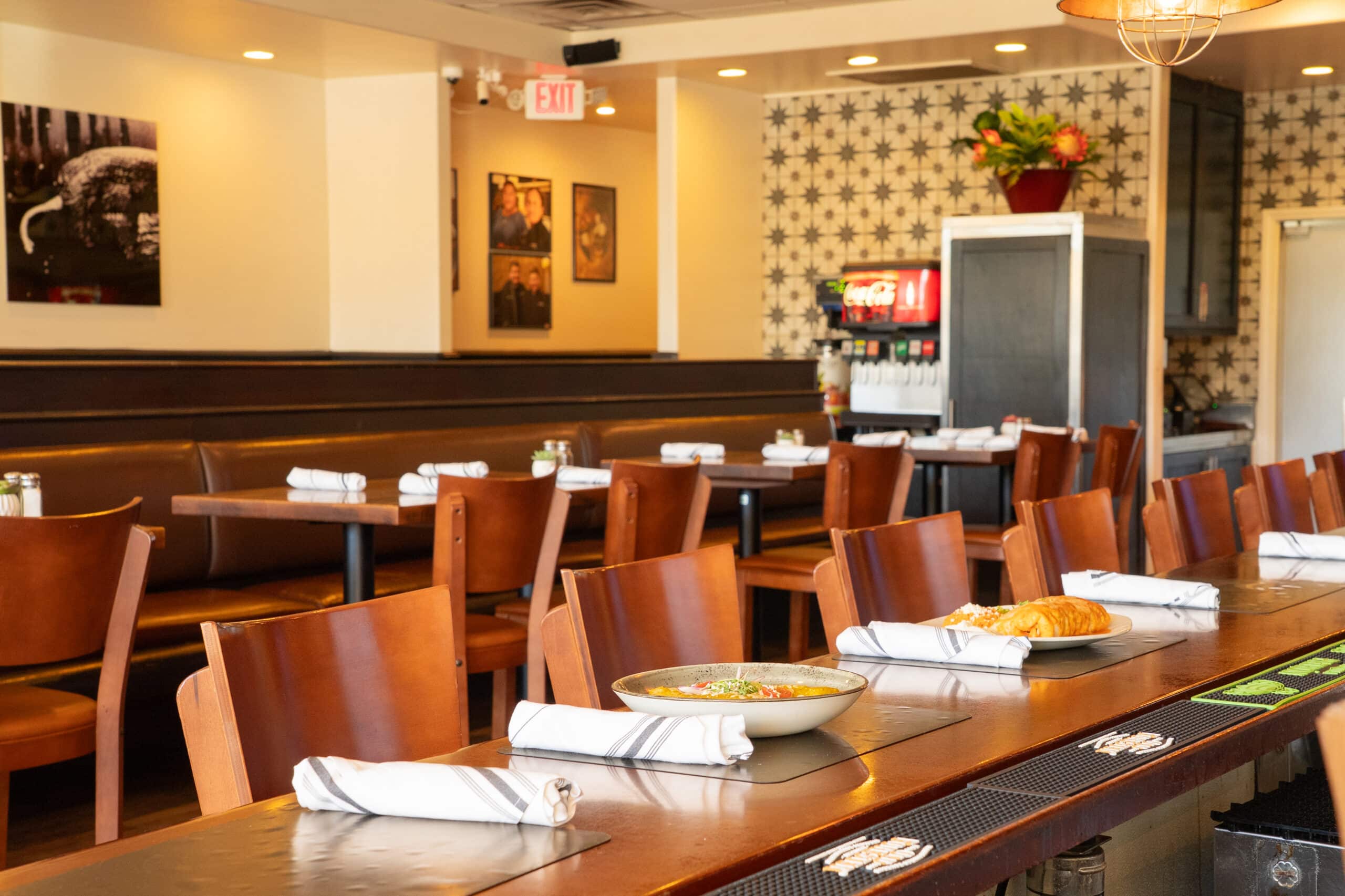 Los Arroyos Goleta table setting