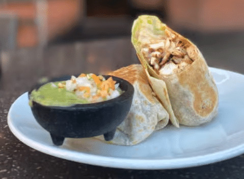 Los Arroyos Santa Barbara grilled chicken burrito